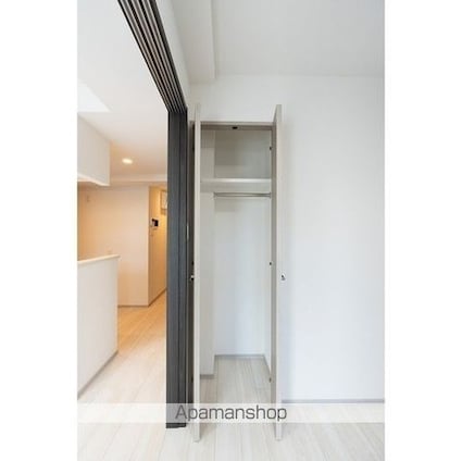 ザ・グラヴィティ新宿[2DK/37.32m2]の収納