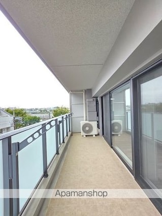 ザ・パークハウス鷺沼[3LDK/73.68m2]のバルコニー