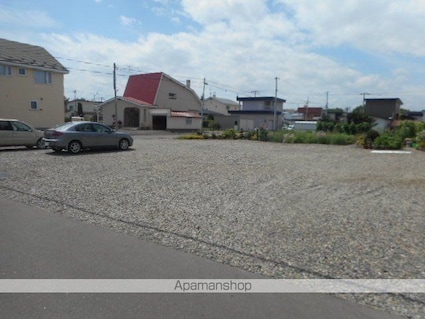 野々村ビル[1R/26.26m2]の駐車場