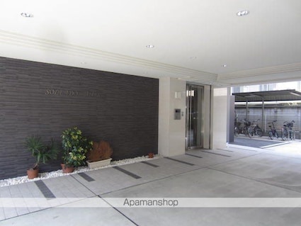 ソレアードＡ・Ｉ・Ｒ[1K/30.36m2]のエントランス