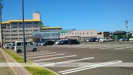 新田塚２丁目貸家[4LDK/239.14m2]の周辺3