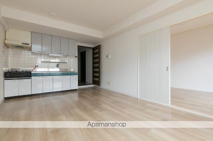 グローバル高松[2LDK/54m2]の内装3