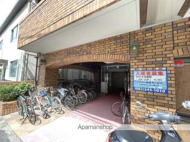 SKビル河原町の玄関写真