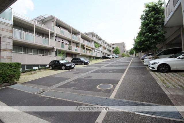 ローレルスクエア豊中緑丘 壱番館の外観写真