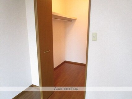 ヴィクトワール・コート[2LDK/63.37m2]の収納