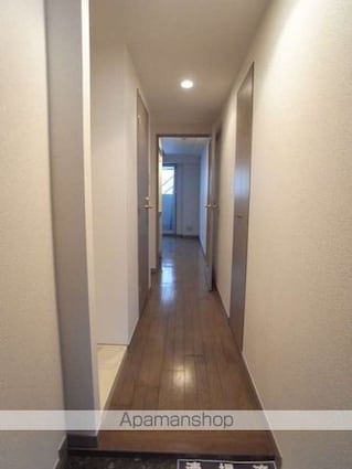 東京都目黒区青葉台３丁目[1R/18.3m2]の玄関