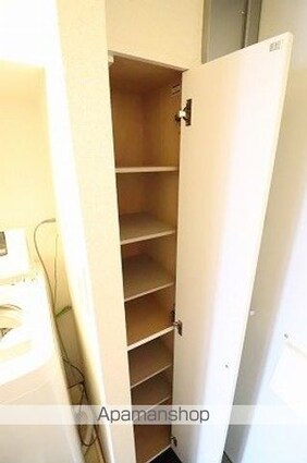 レオパレス西砂川[1K/20.28m2]の玄関