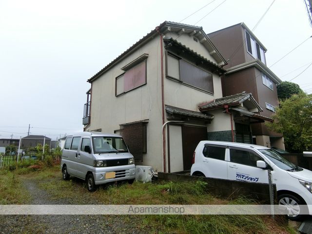 春日東町2丁目貸家の外観写真