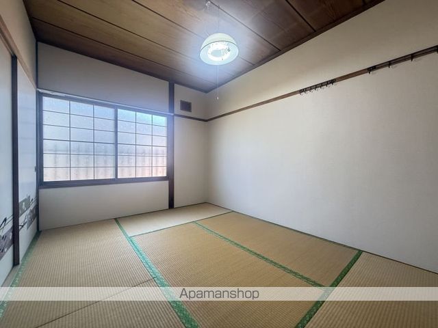 美原4丁目25番1棟3戸の内装写真