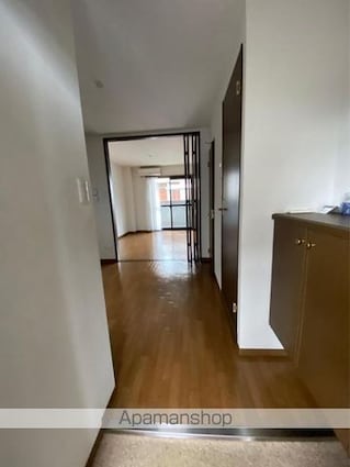 ネスティア太田[2DK/39.74m2]の玄関