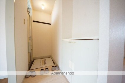 サンロード小山　Ａ[3K/52.07m2]の玄関