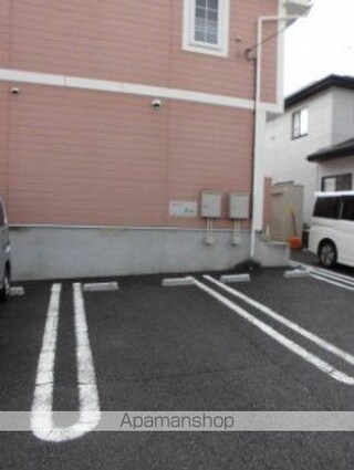 メゾン・谷[2LDK/60.03m2]の駐車場2