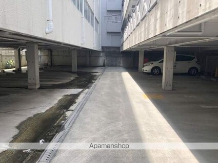 グリーンプラザ谷町弐番館[1K/19.38m2]の駐車場