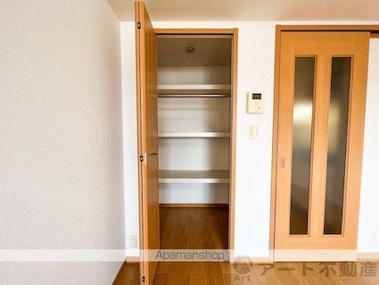 ヴィヴァーチェ東石井[1K/30.96m2]の収納