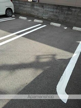 アルカーサⅡ[2LDK/56.68m2]の駐車場3