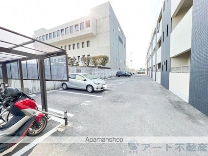 アルト土居田[1LDK/40.16m2]の駐車場3