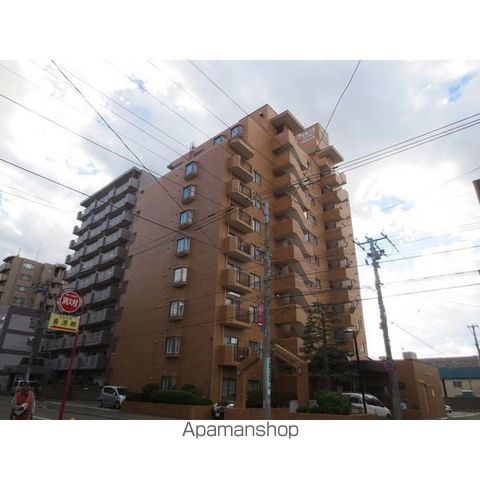 ライオンズマンション山鼻12条の外観写真