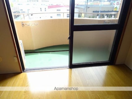 レジデンスタナカⅢ[2K/35m2]のバルコニー