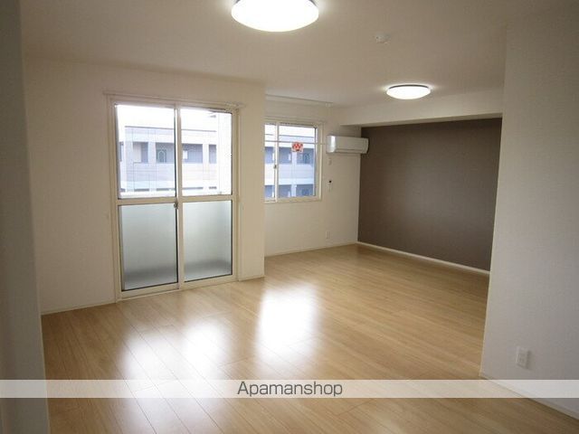 サンモール東川口　Ａ棟[2LDK/70.29m2]のリビング・居間