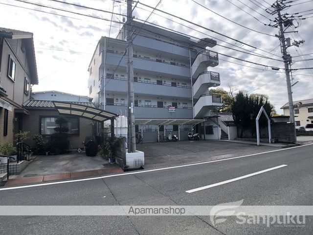 キャッスル石手の外観写真
