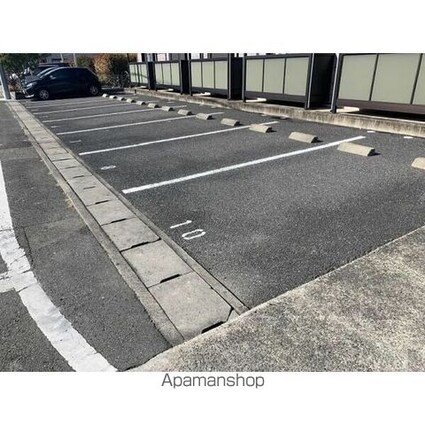 コーポなすⅢ[1K/30.94m2]の駐車場1