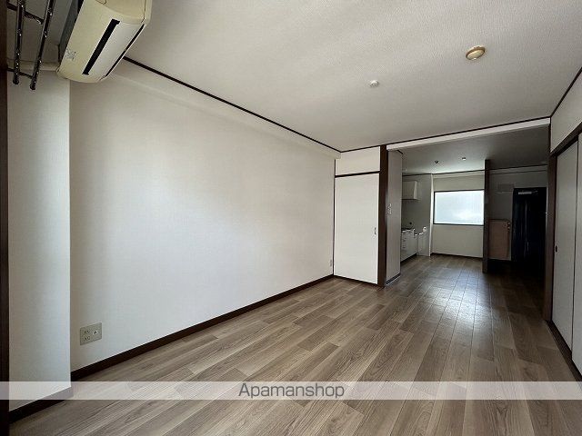 松屋ビルの内装写真