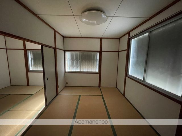 上葭原アパートの内装写真