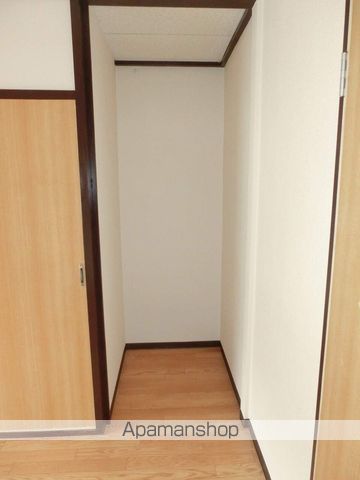 クローバーの内装写真