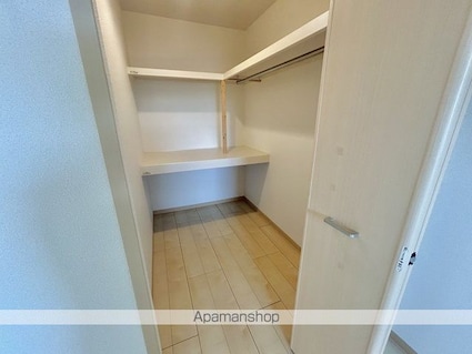 カモミール[2LDK/60.18m2]の収納
