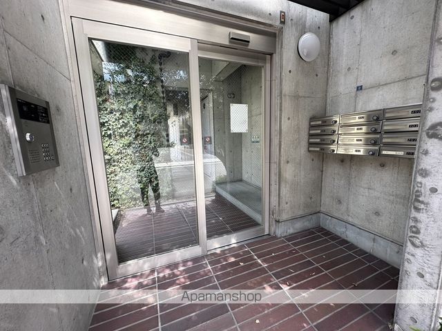 淡路グリーンズの玄関写真
