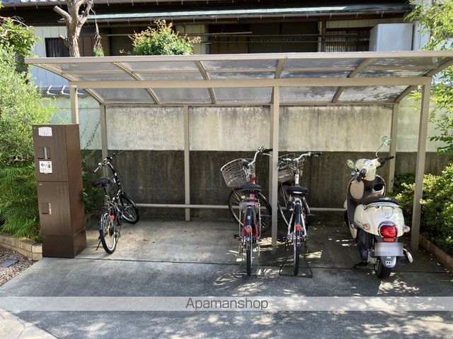 クウラージュ F棟の内装写真