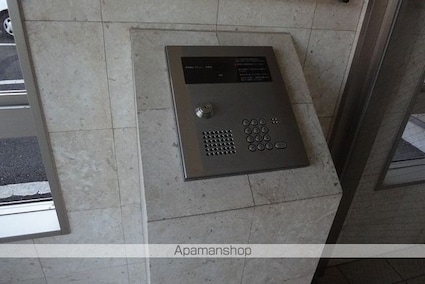 ドエル森の木Ⅱ[1K/28.08m2]のエントランス1