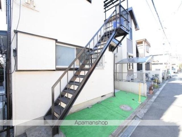 本木荘の外観写真