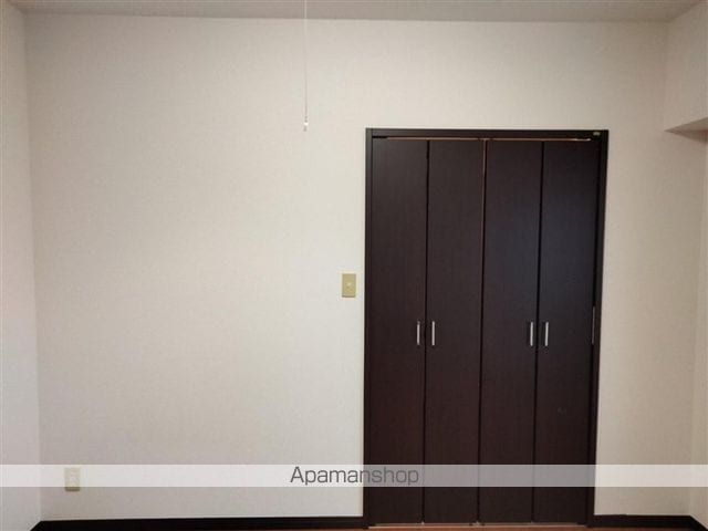プラシード伊波の内装写真