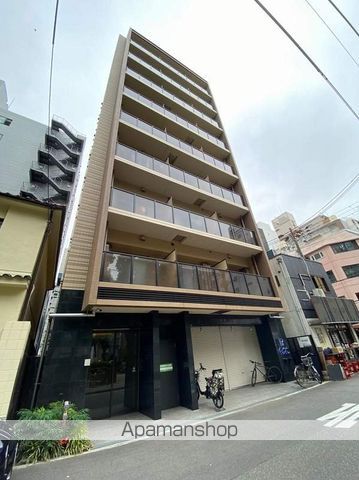 大阪市西区阿波座のマンションの外観1