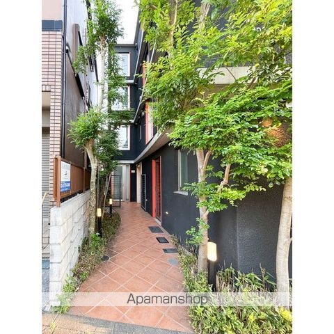アパートメントクロ三軒茶屋の外観写真