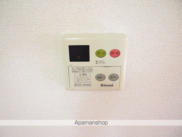 プラードIIIの内装写真