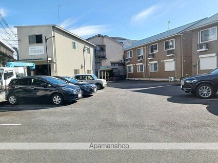 スタシオン東野・アクシス　Ａ棟[1K/29.44m2]の駐車場