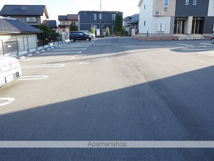 長野県駒ヶ根市赤穂[2LDK/62.29m2]の駐車場