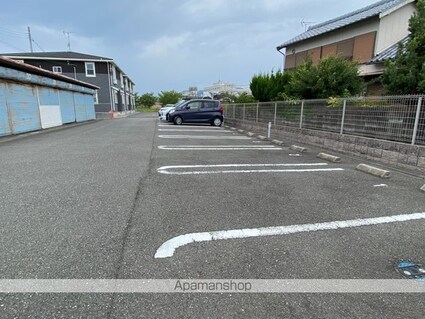 サーレ・学園前Ⅰ[1LDK/50.56m2]の駐車場