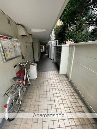 メゾン・ド・リベルテ[1R/15.91m2]のロビー2