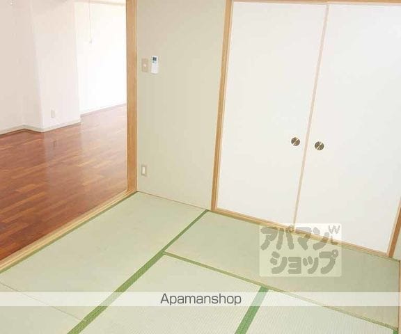 パインフィールド吉祥院の内装写真
