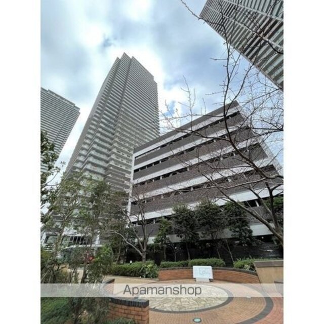 Ｗ　Ｃｏｍｆｏｒｔ　Ｔｏｗｅｒｓ　ＷＥＳＴ[2LDK/85.35m2]の外観2