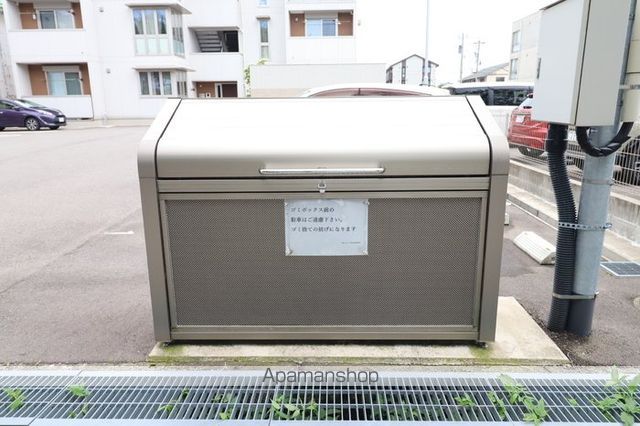 カーロセレサの内装写真