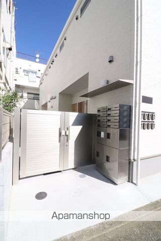 メゾンスリーエスの玄関写真
