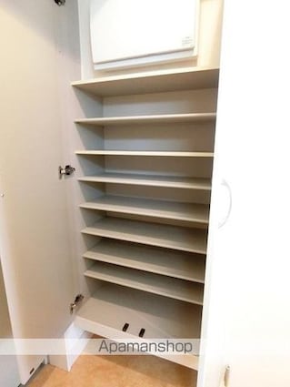 レジディア榴岡公園[1K/27.22m2]の収納2