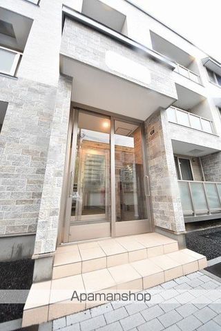 カデンツァ北32条の玄関写真