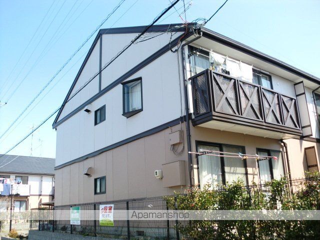 シャンポールC棟の外観写真