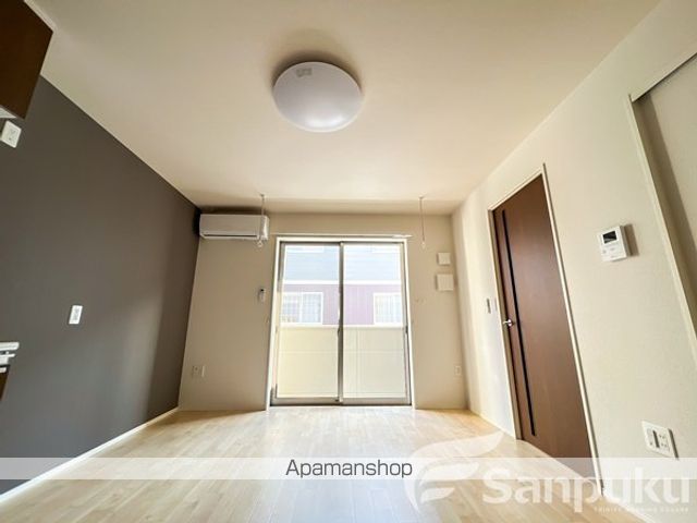 サンシャイン針田IIIの内装写真