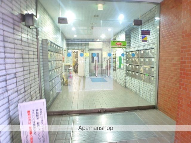 ブリリアンス日本橋浜町公園の玄関写真